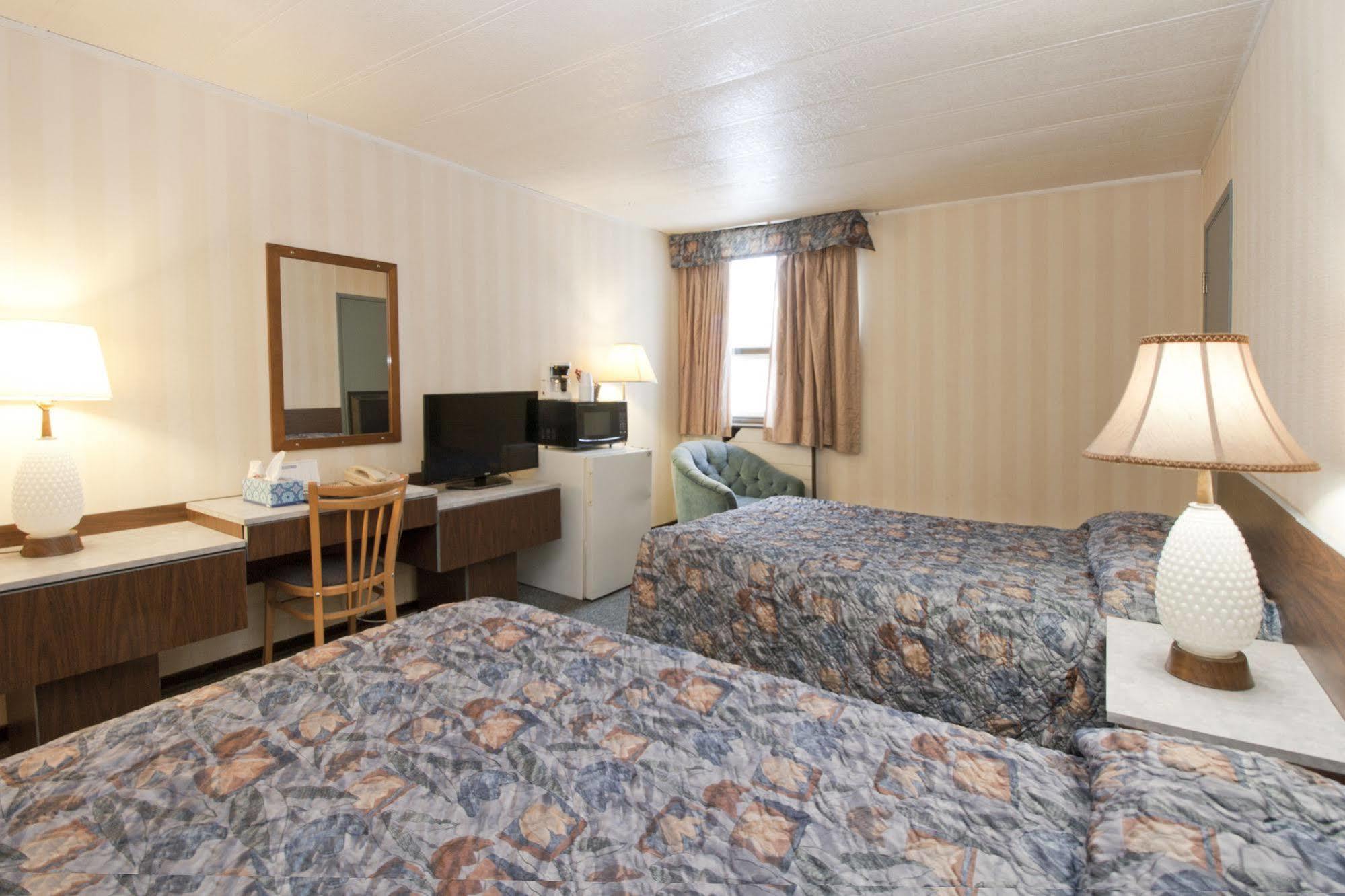 Springs Motor Inn Wainwright Dış mekan fotoğraf