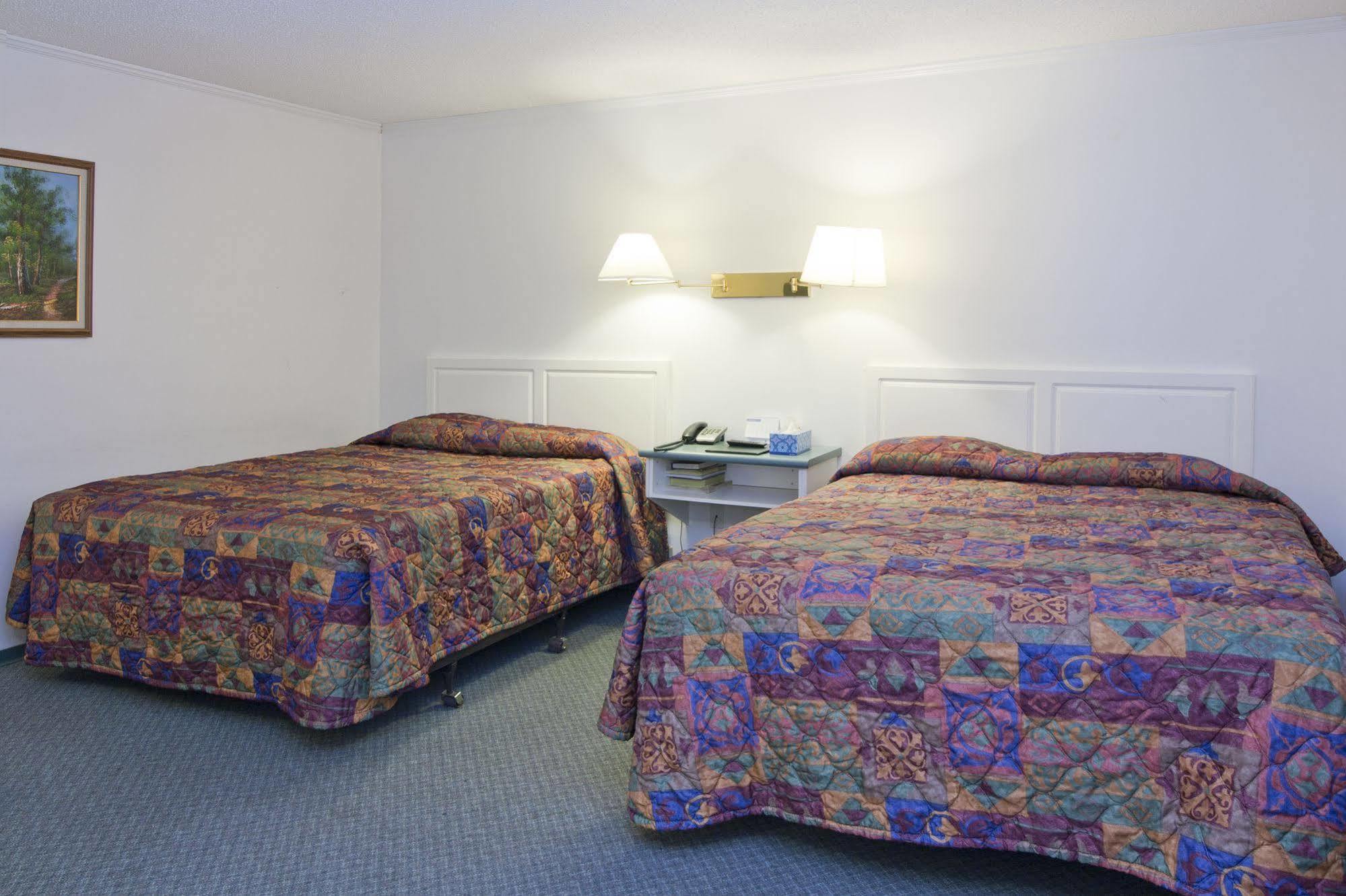 Springs Motor Inn Wainwright Dış mekan fotoğraf